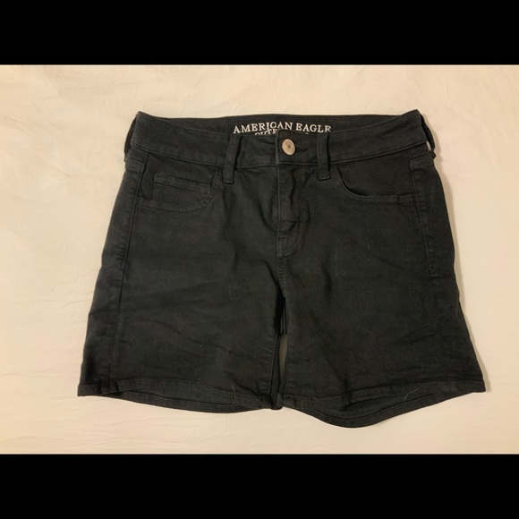 Women’s American Eagle Midi Jean Shorts - Picture 5 of 5